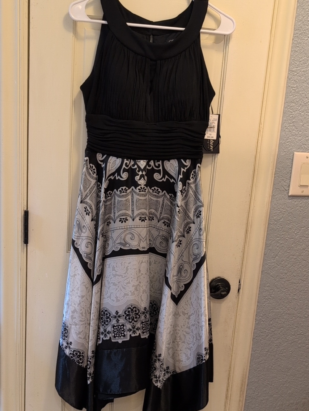Signature by Sangria Black and White Printed Dress